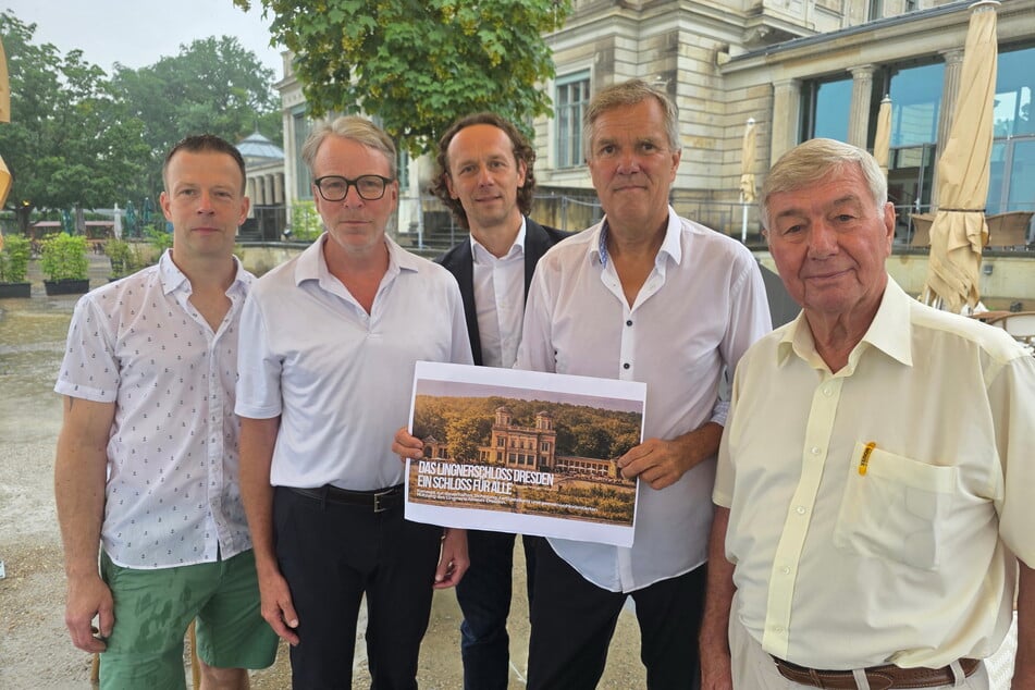 Erhält das gemeinnützige Bündnis mit Patrick Kolbe (45), Christoph Deutsch (58), Frank Wießner (52), Carsten Dietmann (63) und Eberhard Reißmann (83, v.l.) das Erbbaurecht?