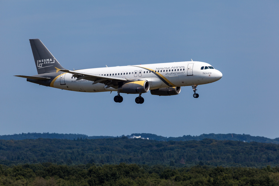 Der Vorfall passierte bei einem Flug der ägyptischen Fluglinie Nesma Airlines. (Symbolbild)