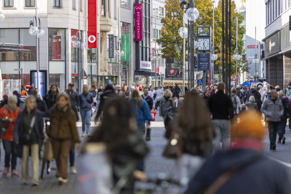 Kleinere Betriebe in Köln fürchten den Preisdruck durch den Kaffee-Giganten aus China. (Archivfoto)
