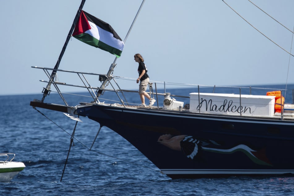 Greta Thunberg (22) und weitere Aktivisten wurden auf ihrem Schiff von der israelischen Armee gestoppt.