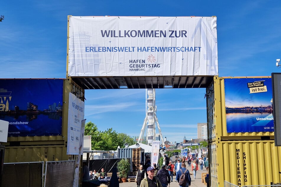 Zwischen den Landungsbrücken und dem St. Pauli Fischmarkt findet Ihr die neue "Erlebniswelt Hafenwirtschaft".