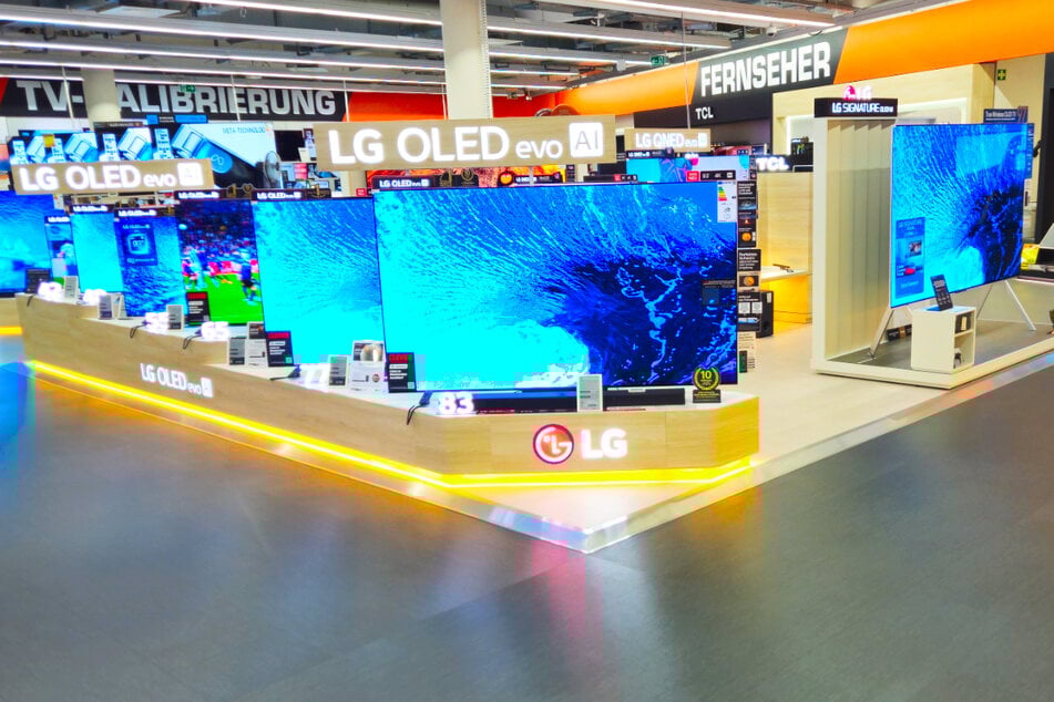 Zum NFL Berlin Game öffnet auch Saturn Berlin Europa-Center und hat viele Sonderangebote parat.