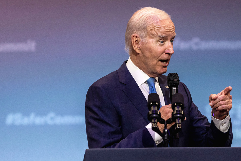 President Joe Biden confuses crowd after ending speech with "God save the Queen"