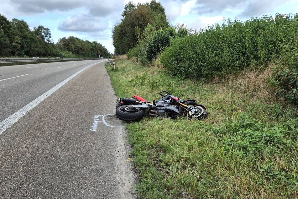 Laut aktuellem Stand geschah der Unfall alleinbeteiligt.