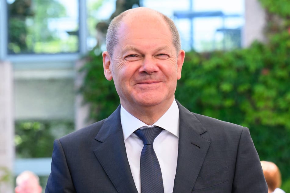 Olaf Scholz (64, SPD) ist bis zum Freitag nicht als Kanzler, sondern als einfacher Abgeordneter in Potsdam und Brandenburg unterwegs.