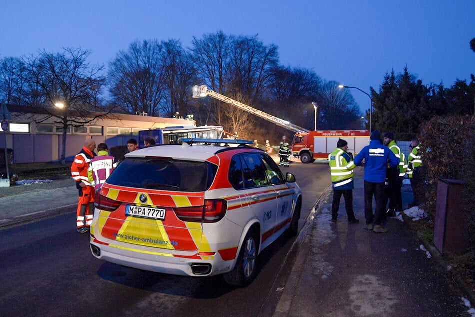 Zahlreiche Einsatzkräfte sind vor Ort.