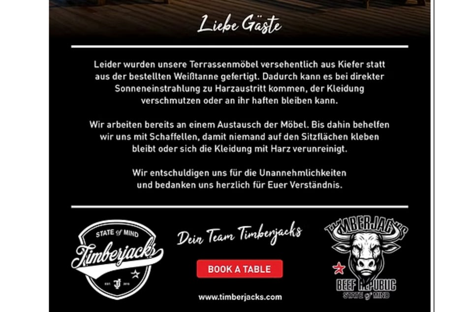 Auf seiner Website weist Timberjacks Bannewitz auf die fehlerhaften Holzmöbel und den damit verbundenen Harzaustritt hin.
