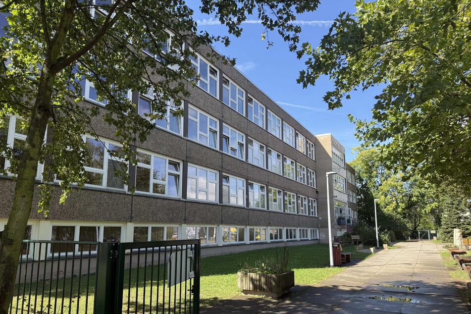 Die Ursache für die Atemwegsreizungen an der 128. Oberschule sind noch unklar.