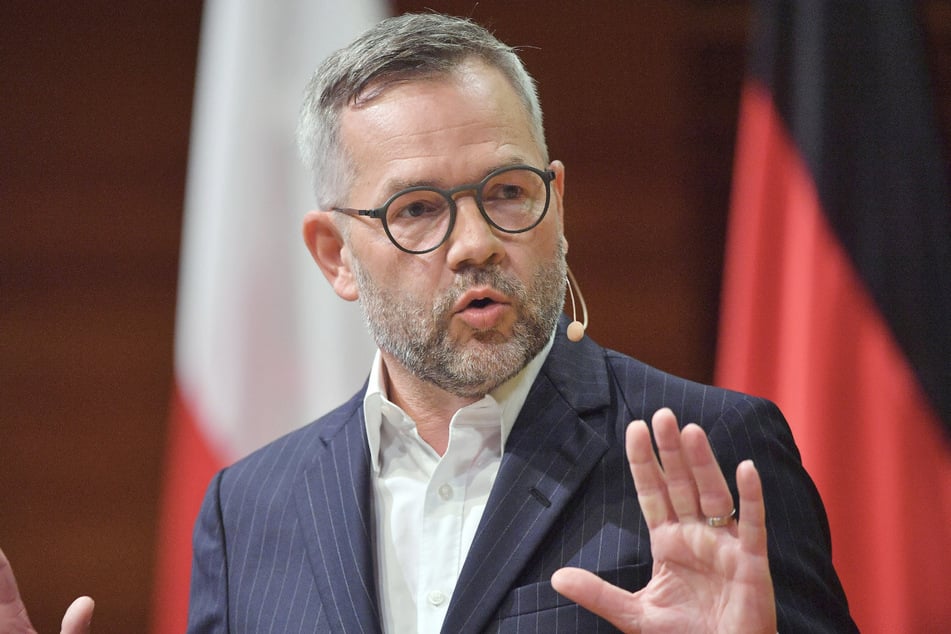 Michael Roth (51, SPD), Vorsitzender des Auswärtigen Ausschusses im Bundestag,.