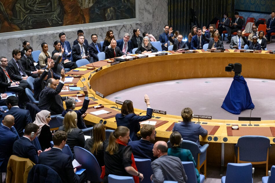 Israel-Krieg im Liveticker: Weltsicherheitsrat nimmt Gaza-Resolution mit Waffenruhe-Forderung an