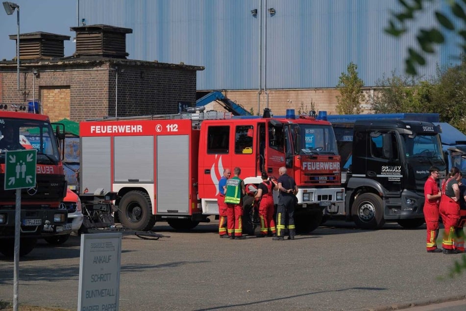 Zahlreiche Einsatzkräfte der umliegenden Feuerwehren waren vor Ort.