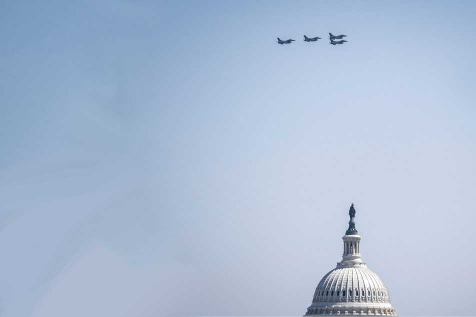 Fighter jets intercept "unresponsive" plane near Washington DC