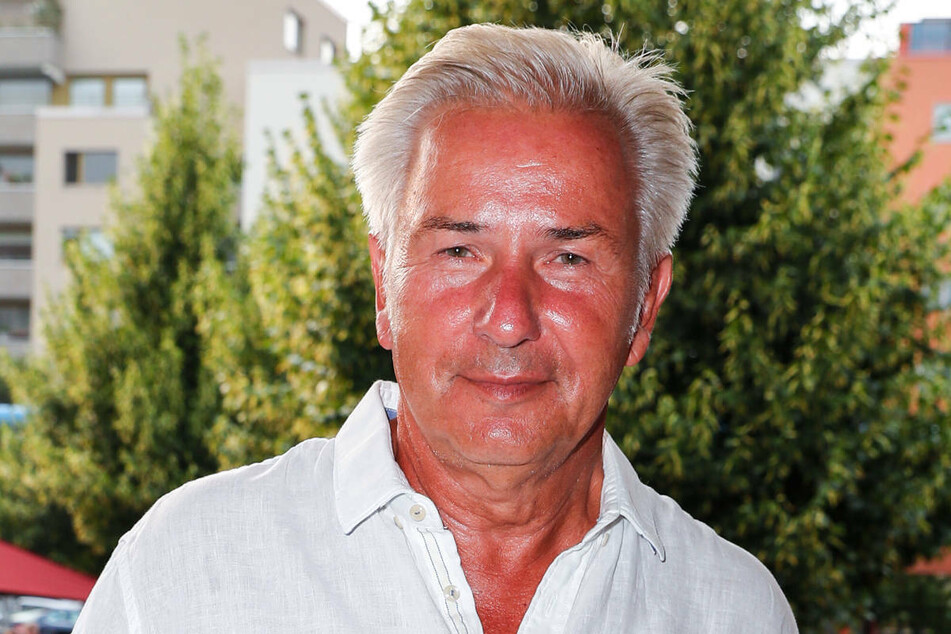 Berlins ehemaliger Regierender Bürgermeister Klaus Wowereit (67, SPD) hat in einem Interview den Berliner Milliarden-Deal mit Vonovia und Deutsche Wohnen kritisiert.