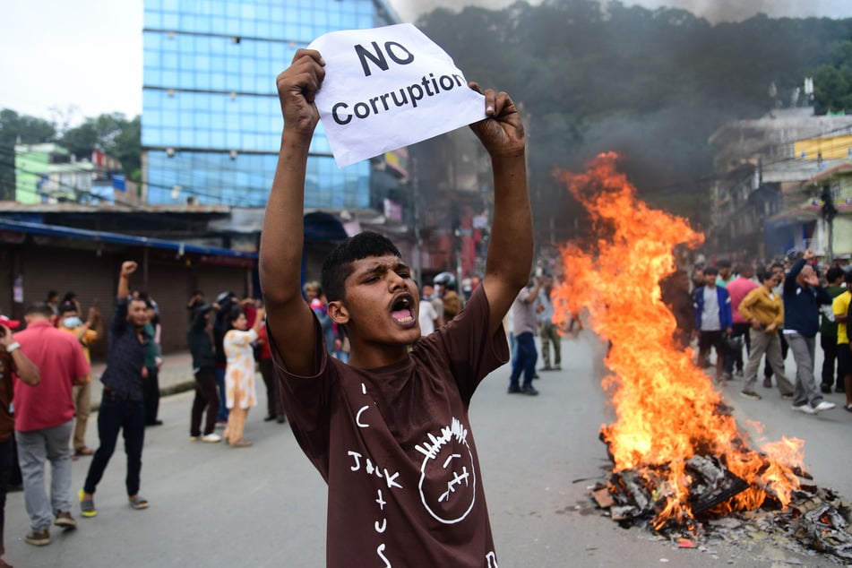 Desde el lunes, Nepal ha sido escenario de intensas protestas provocadas por la prohibición de las redes sociales.
