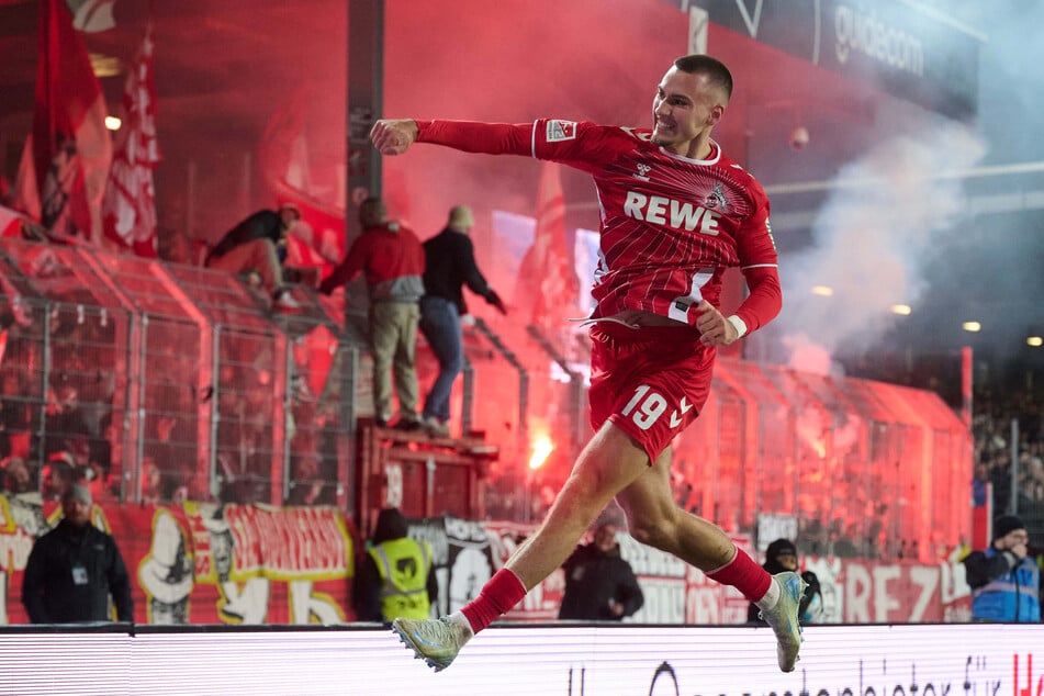 Sprung ins Glück: Tim Lemperle nach seinem Treffer zum 1:0 für die Kölner. Der FC übernachtet zumindest bis Samstagmittag auf Relegationsrang drei.