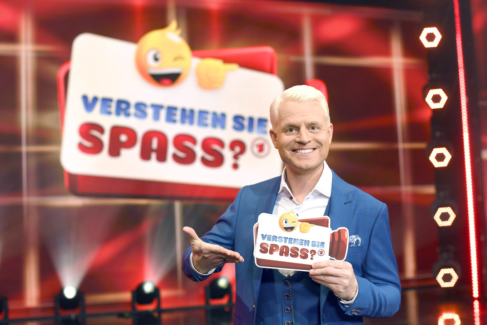 Gastgeber Guido Cantz (49) führt durch die "Verstehen Sie Spaß?"-Ausgabe