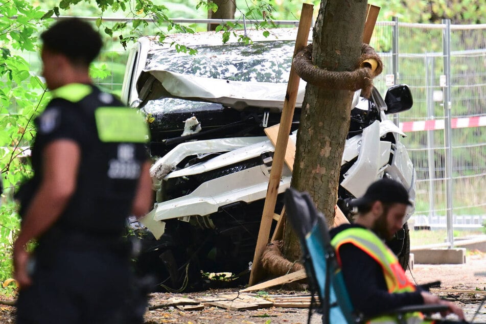 Mit diesem Van ist der Täter in die Menschenmenge gefahren.