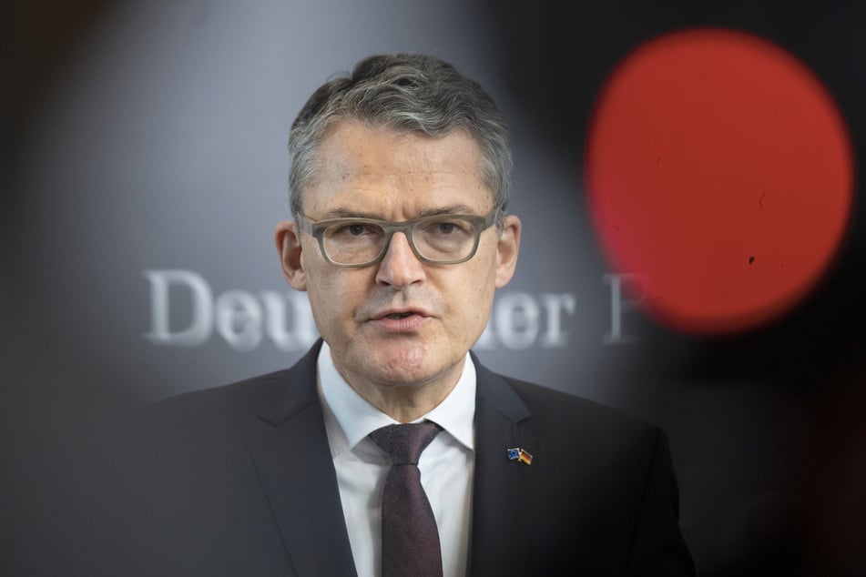 Roderich Kiesewetter (62, CDU) hatte sich für Unterstützungslieferungen in die Ukraine ausgesprochen.