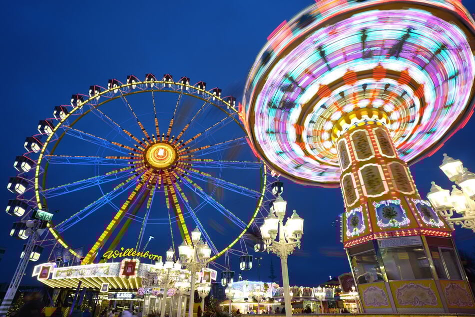 Hamburg Veranstaltungen: Mit Feuerwerk und drei neuen Fahrgeschäften: Hamburger Winterdom startet