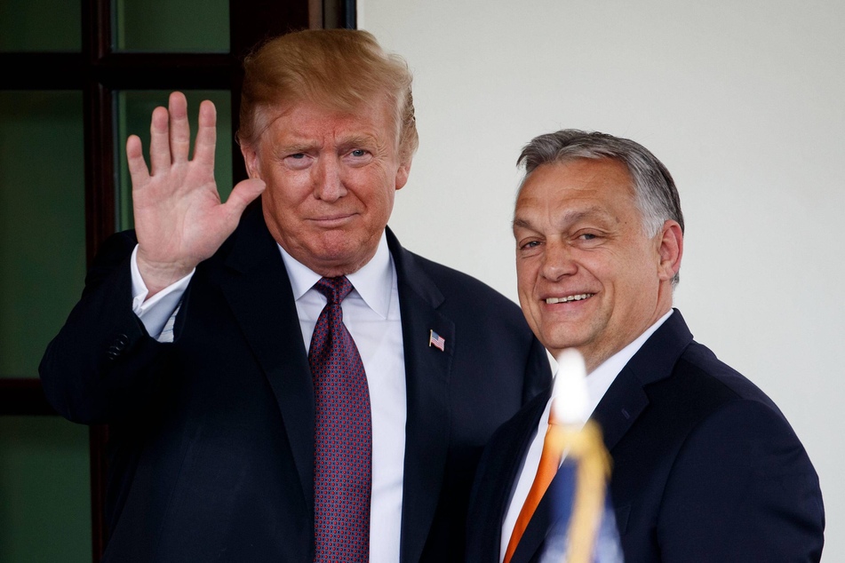 Hungarian Prime Minister Viktor Orban (r.) said Donald Trump told him that he would refuse to send any aid to war-torn Ukraine if elected.
