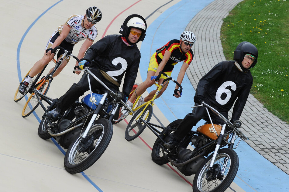 Auf der Heidenauer Radrennbahn wird am Sonntag Gas gegeben. (Symbolbild)