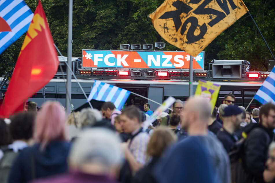 Der "Adenauer SRP+"-Bus war auf zahlreichen Veranstaltungen zu sehen - nun wurde er von der DEKRA stillgelegt.