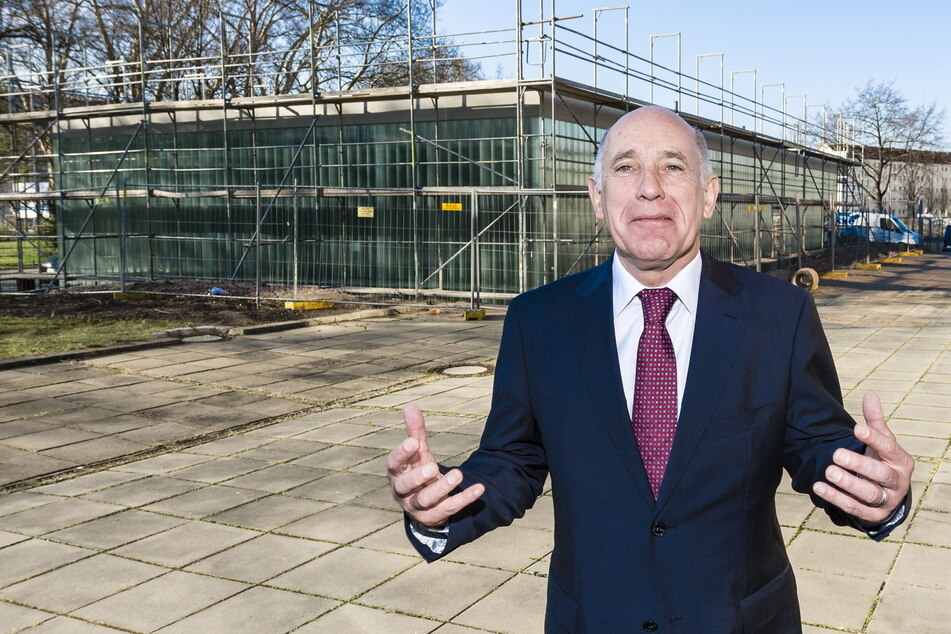 2014 öffnete Investor Reinhard Saal (70) das Bistro am Zwinger, seit 2020 steht es leer, im August übernimmt die Stadt.