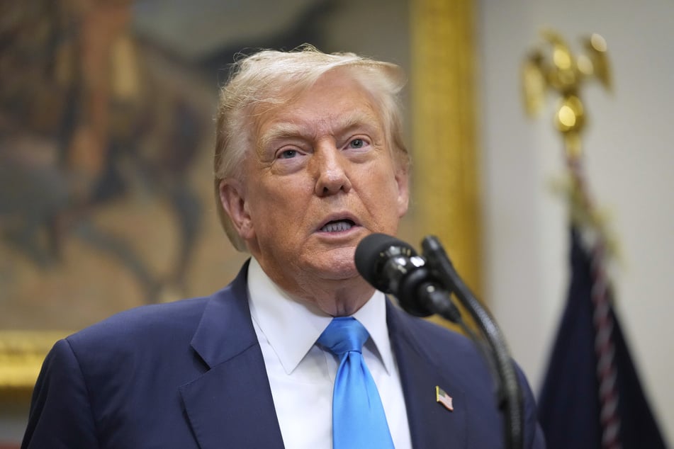 Seit Tagen gehen sich US-Präsident Trump und Ex-Kremlchef Medwedew gegenseitig verbal an. Nun legt Trump nach.