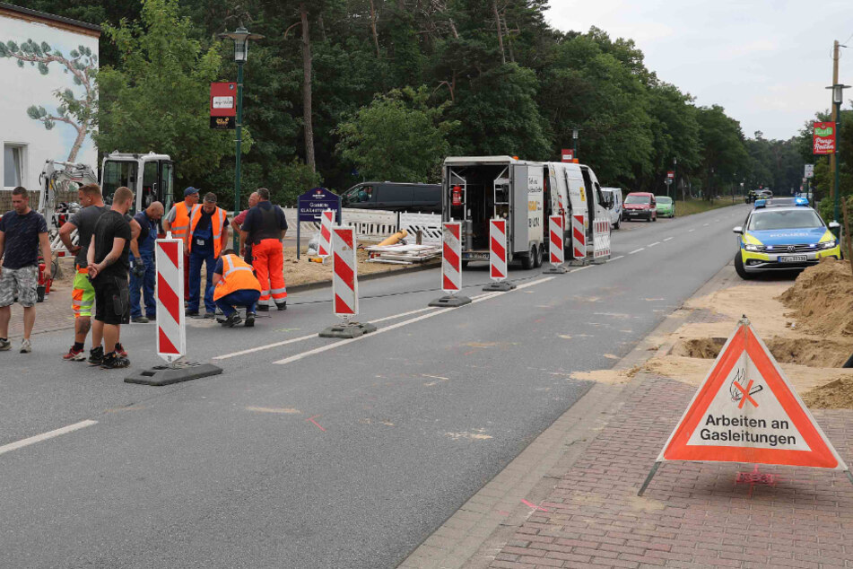 In Graal-Müritz wurde bei Bauarbeiten am Donnerstag eine Gasleitung beschädigt. Eine nahegelegene Tankstelle musste evakuiert werden.
