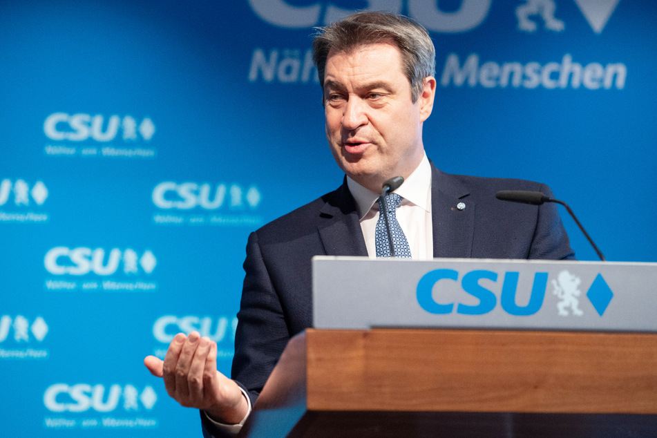 Markus Söder (54, CSU) stellt sich auf den härtesten Bundestagswahlkampf seit mehr als zwanzig Jahren in Deutschland ein.