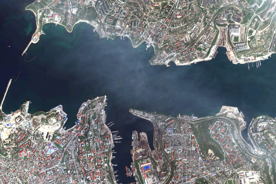 Diese Sateliltenaufnahme zeigt die Stadt Sewastopol.