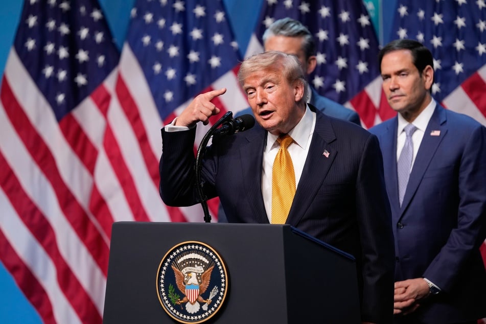 US-Präsident Donald Trump (80) zeigte am Mittwoch im Hinblick auf den Iran-Krieg zwei verschiedene Gesichter. Mal drohte er, mal versuchte er zu beschwichtigen.