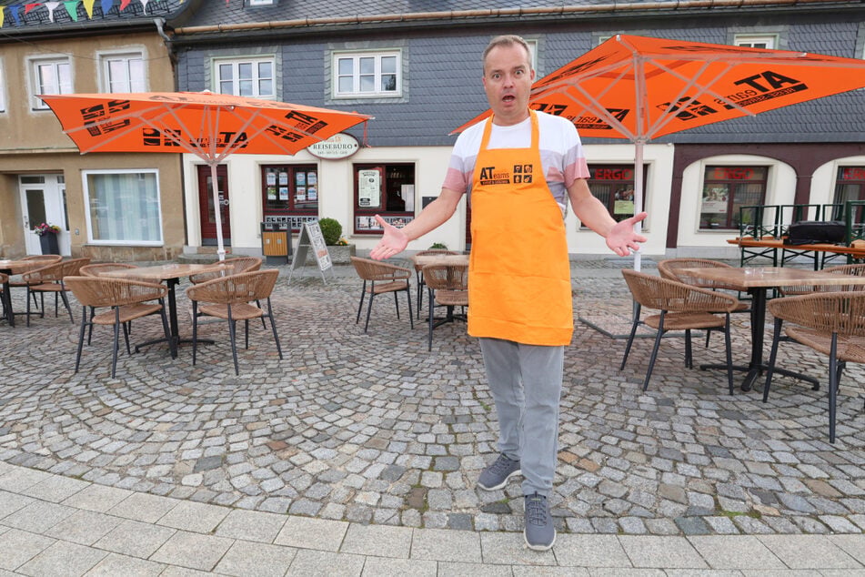 Café-Chef Andreas Thomas (42) ärgert sich über den dreisten Klau.