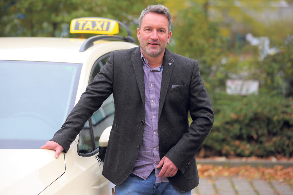Taxigenossenschaft-Chef Jan Kepper (44) kritisiert die fehlende Wertschätzung und Hilfe für die Taxifahrer.