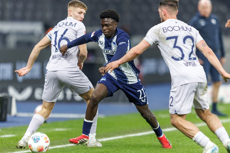 Boris Mamuzah Lum (18, M.) absolvierte vorige Saison neun Spiele in der 2. Liga.