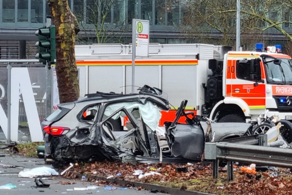 In diesem Wrack verlor der 60-Jährige aus den Niederlanden sein Leben.