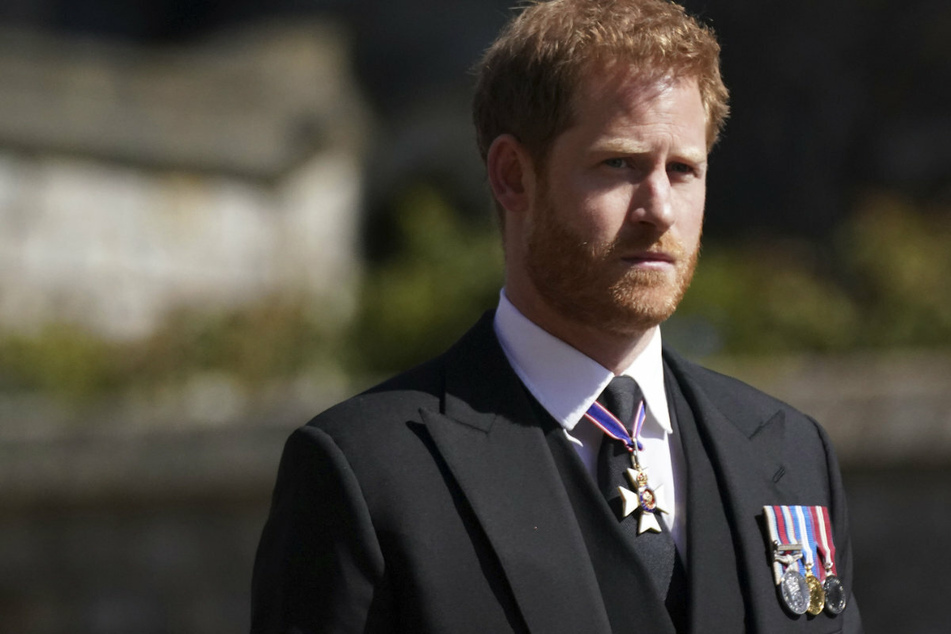 Prinz Harry immer noch in England! Kommt es jetzt endlich zur Versöhnung?