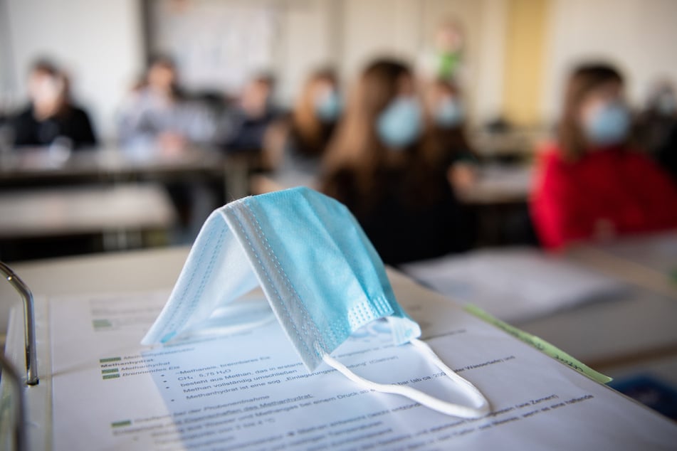 Lockerung der Maskenpflicht an Schulen auch in Bayern? (Symbolbild)