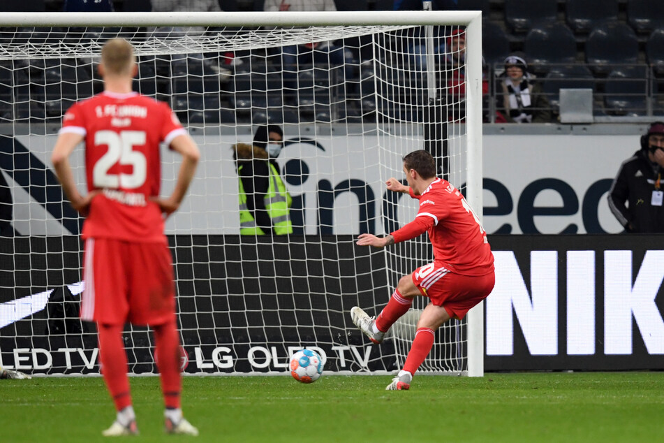 Max Kruse (r.) erzielte gegen Eintracht Frankfurt vom Elfmeterpunkt aus den zwischenzeitlichen Ausgleich für den 1. FC Union Berlin.
