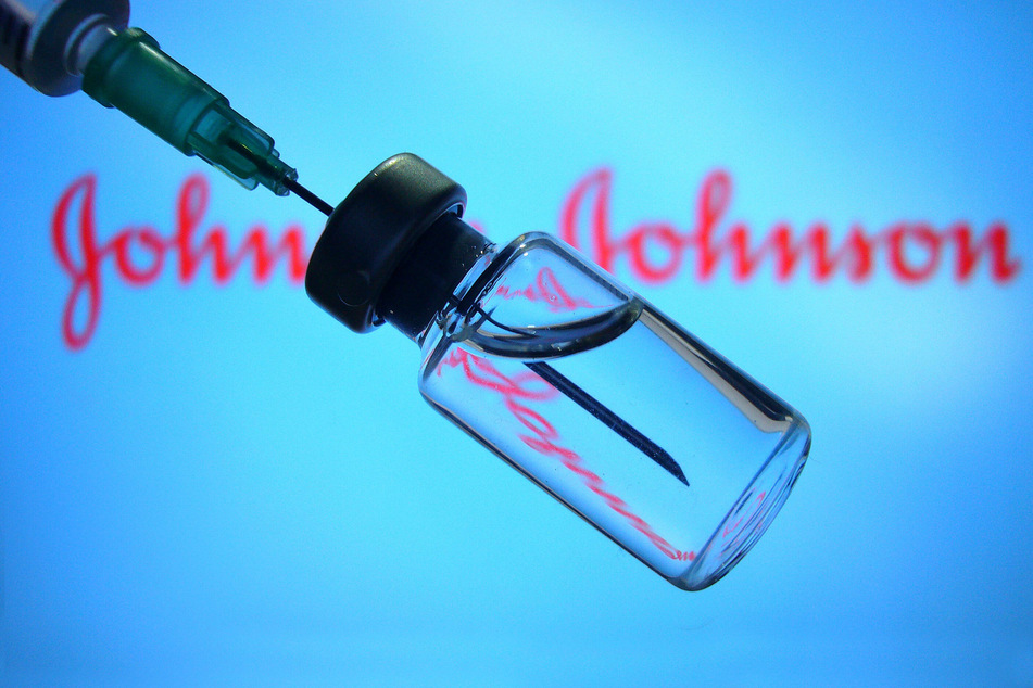 Johnson & Johnson vaccine rollout back on track after green light from CDC