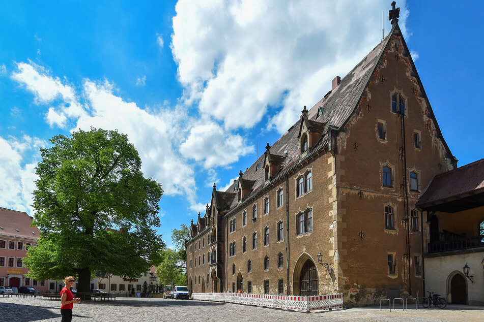 Das Kornhaus auf der Meißner Albrechtsburg soll versteigert werden: Großer Streit um die Wiege Sachsens