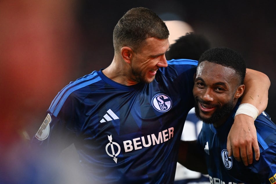 DFB-Pokal: Schalke trifft in der Verlängerung und liegt wieder vorn!