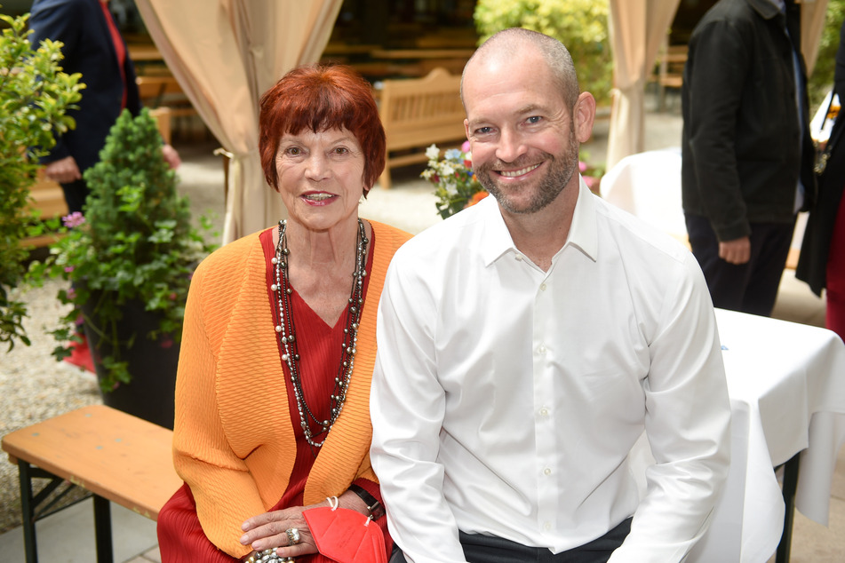 Regina Ziegler, (l, 77) Filmproduzentin Ziegler Film und James Farrell, VP Local Originals. Ziegler plant einen Film über die Corona-Pandemie.