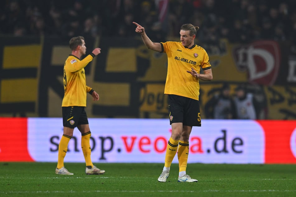 Vinko Sapina (30, r.) weiß genau, worauf es in der Weihnachtspause ankommt.