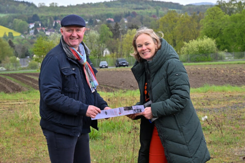 Matthias Eberlein (56) und Grit Freitag gehören zu den Initiatoren des neuen Höhenwanderwegs.