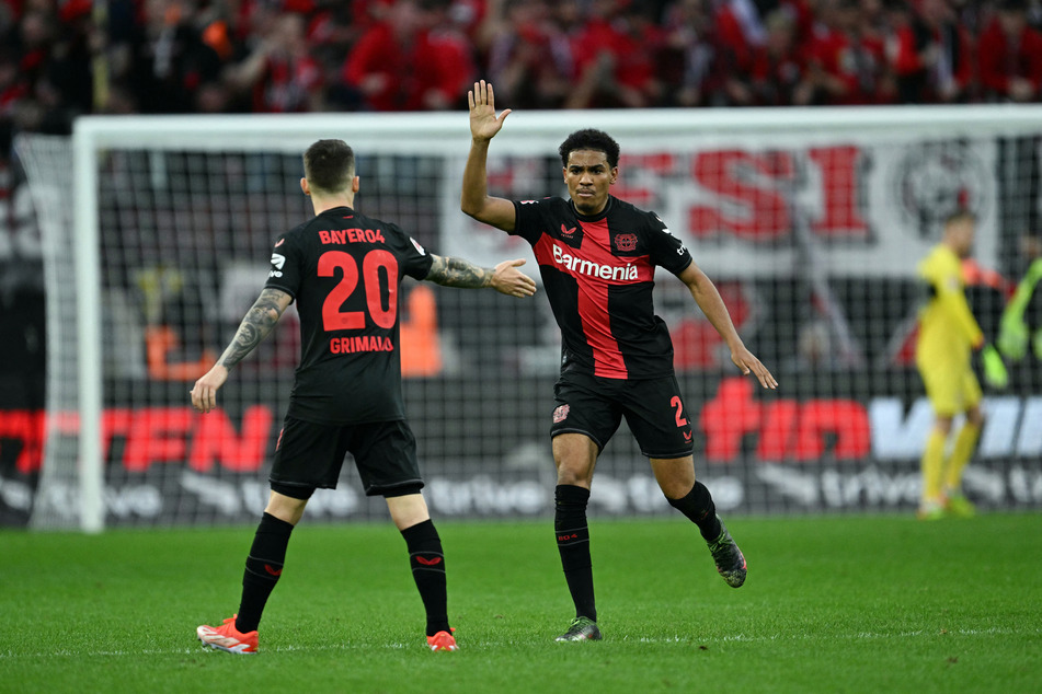 Amine Adli (r.) brachte Bayer Leverkusen postwendend wieder ins Spiel.