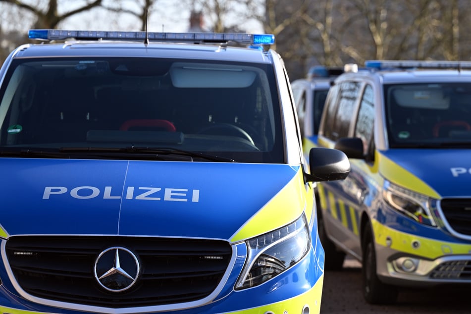 Die Polizei ermittelt nun zum Tathergang und bitte Zeugen um Hinweise. (Symbolbild)