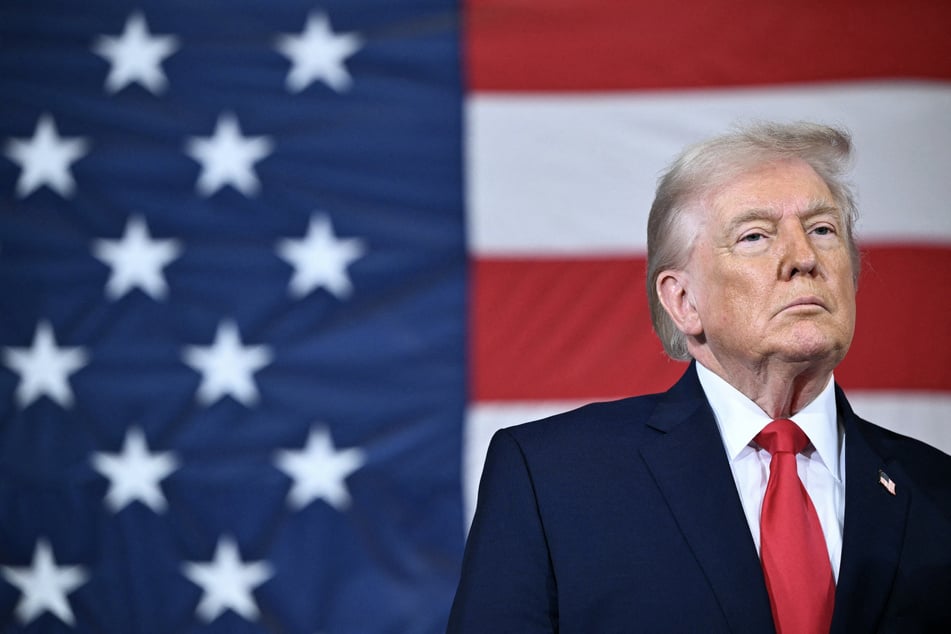 Trump says change of government in Iran would be the "best thing that could happen"