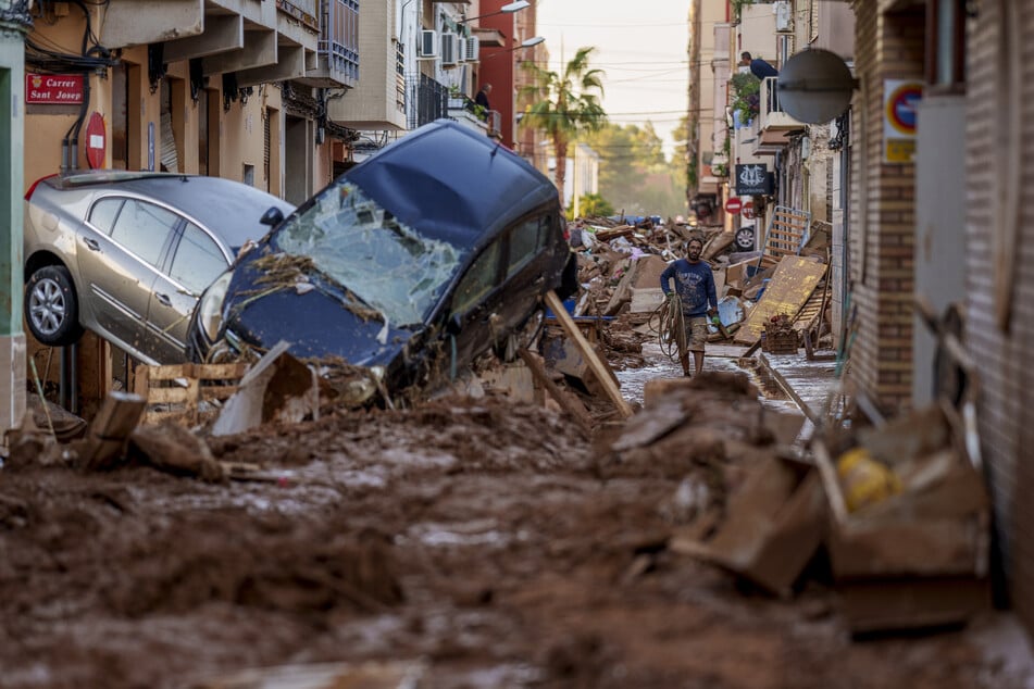 Im Herbst 2024 wurde Spanien von starken Unwettern heimgesucht. Insbesondere die Region Valencia wurde stark verwüstet.