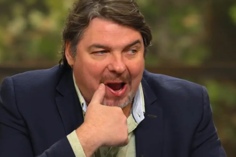 Händler Daniel Meyer (52) sichert sich schlussendlich den Deal für das Silberservice.